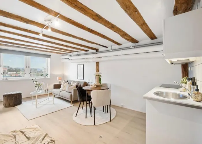 Canal View ! Central, 200 M From Train Station ! *